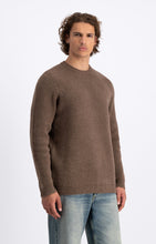 Afbeelding in Gallery-weergave laden, LAW OF THE SEA SYRINX CREWNECK Fallen Rock