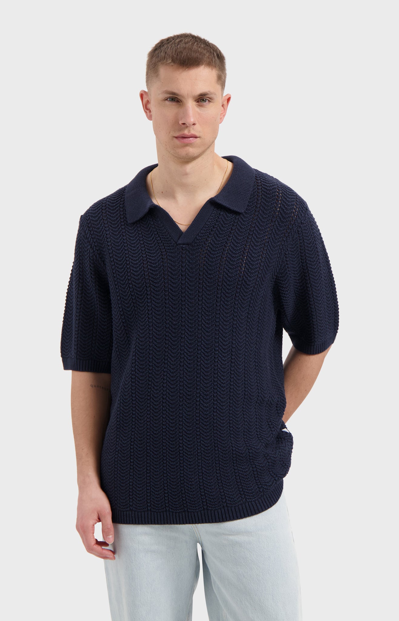 LAW OF THE SEA WHISPER STRUCTURE POLO Sky Captain