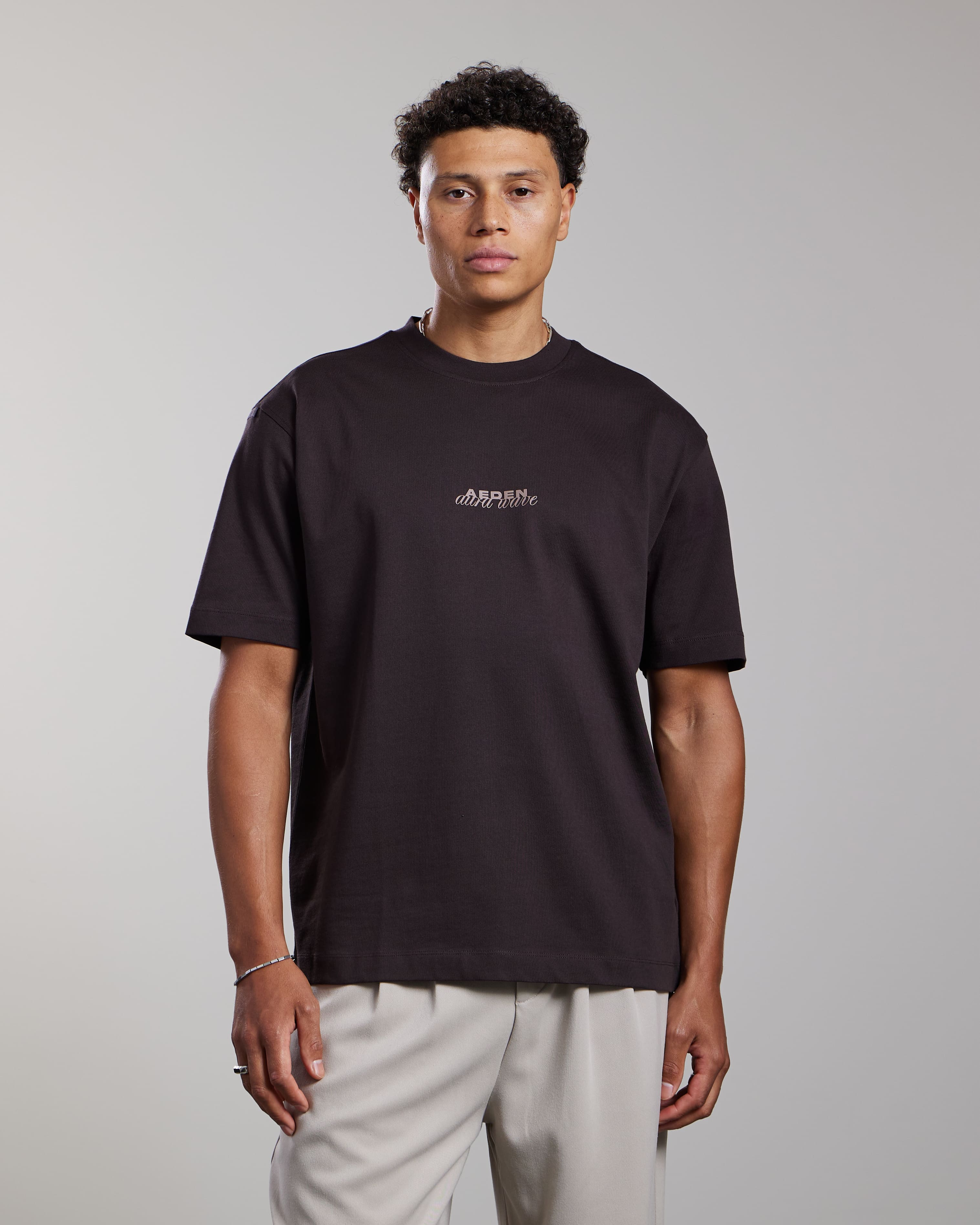 AEDEN LUCIUS TEE GANACHE