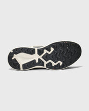 Afbeelding in Gallery-weergave laden, MERCER RE RUN MAX CACTUS - WHITE/GREY