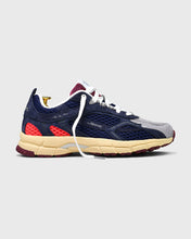 Afbeelding in Gallery-weergave laden, MERCER The Re-Run Suede 2000 Navy