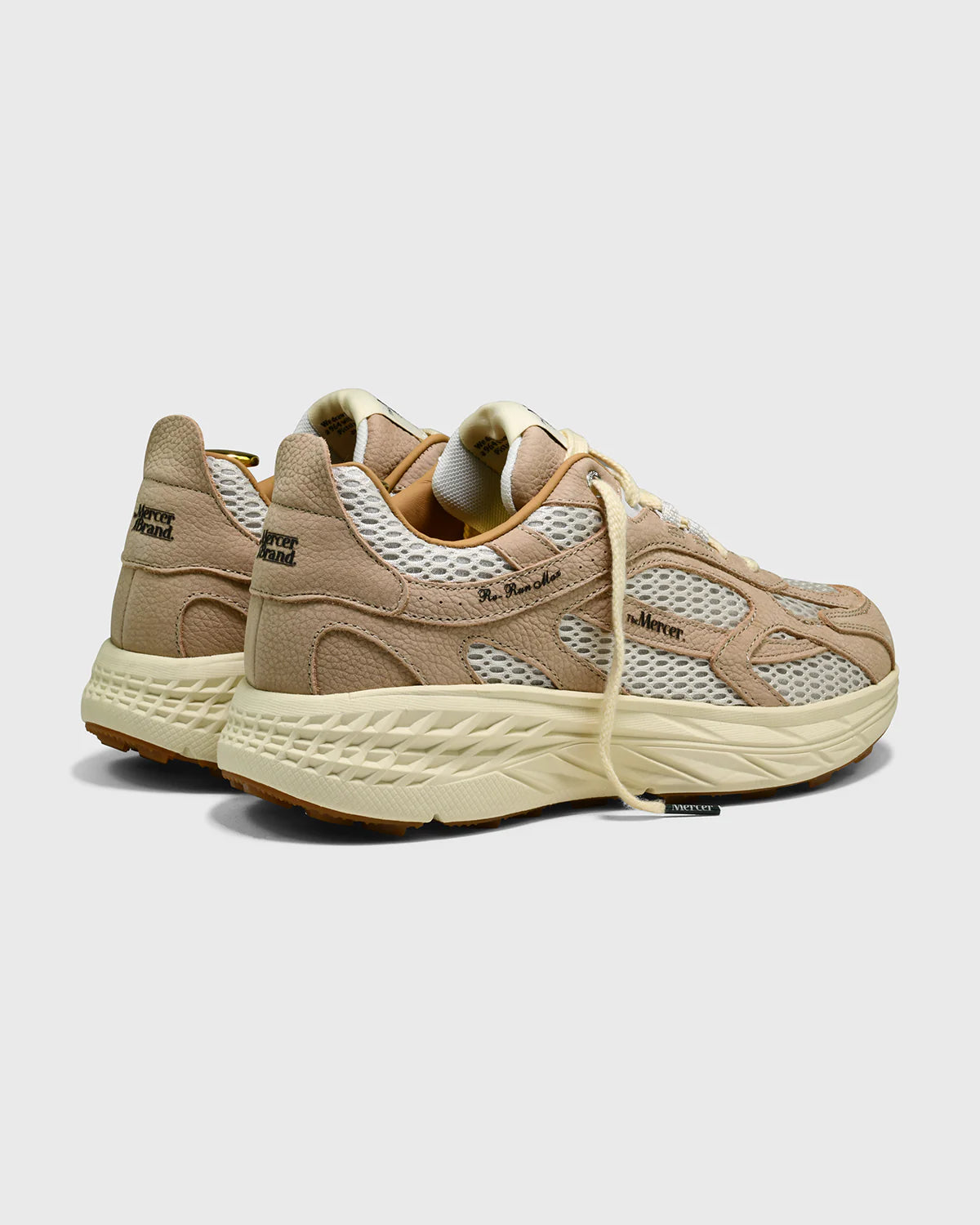 MERCER The Re-Run Max Nubuck Off White