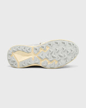 Afbeelding in Gallery-weergave laden, MERCER RE RUN MAX PERFORATED - OFF WHITE