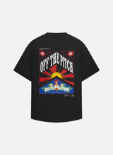 Afbeelding in Gallery-weergave laden, OFF THE PITCH SEASON OVERSIZED TEE Black