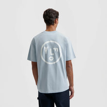 Afbeelding in Gallery-weergave laden, ØLÅF Face Tee Baby Blue