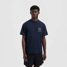 Afbeelding in Gallery-weergave laden, ØLÅF Gradient Sun Tee - Navy
