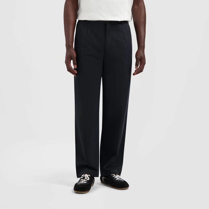 ØLÅF Regular Pleated Pant Navy