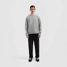 Afbeelding in Gallery-weergave laden, ØLÅF Twill Pleated Pant Charcoal