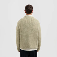Afbeelding in Gallery-weergave laden, ØLÅF Hairy Knitted Crewneck Hemp