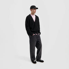 Afbeelding in Gallery-weergave laden, ØLÅF Signature Knitted Cardigan Black