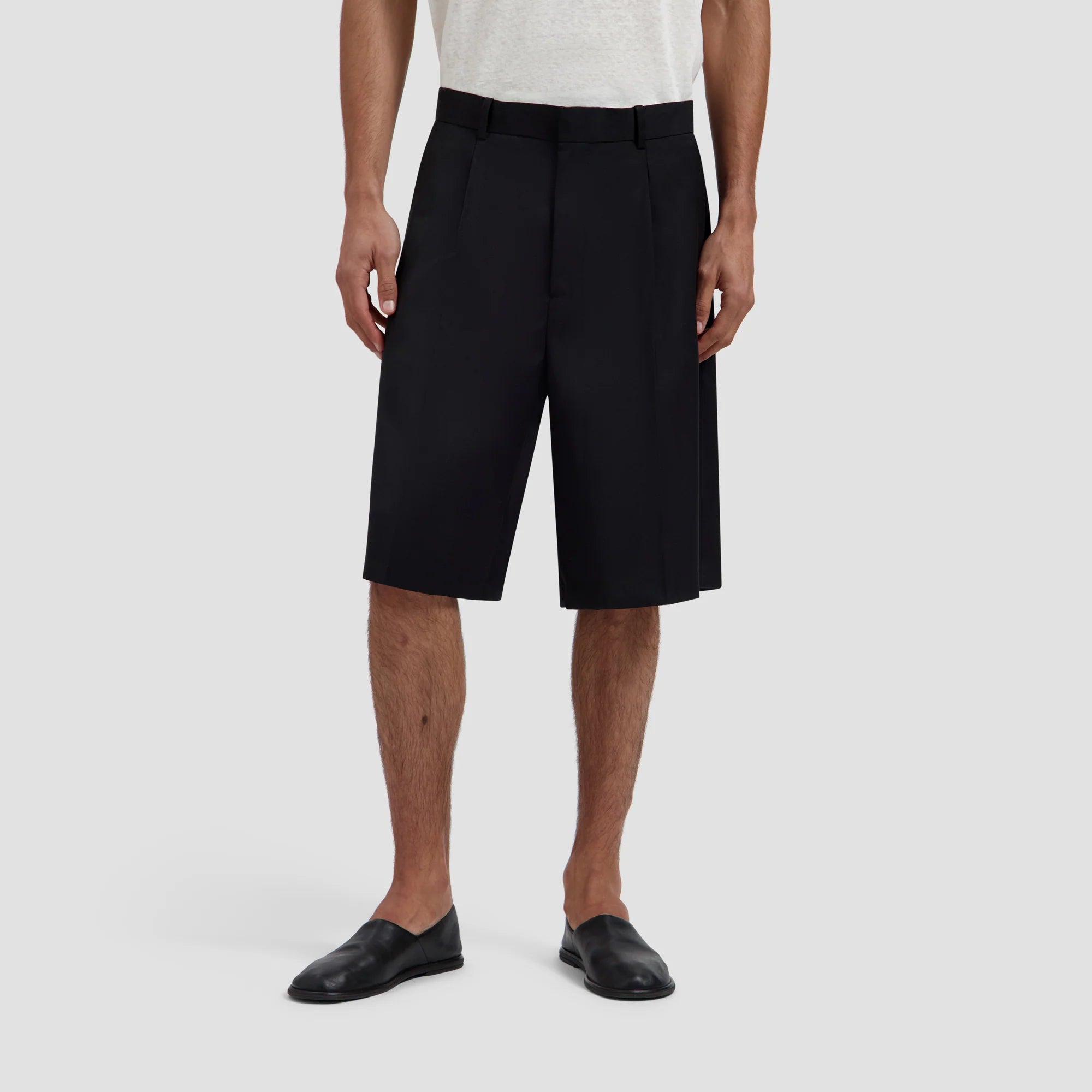 OLAF TROPICAL WOOL BLEND TAILORED SHORTS - BLACK