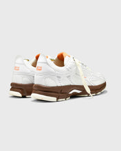 Afbeelding in Gallery-weergave laden, MERCER THE RE-RUN GRAPE - White/Brown