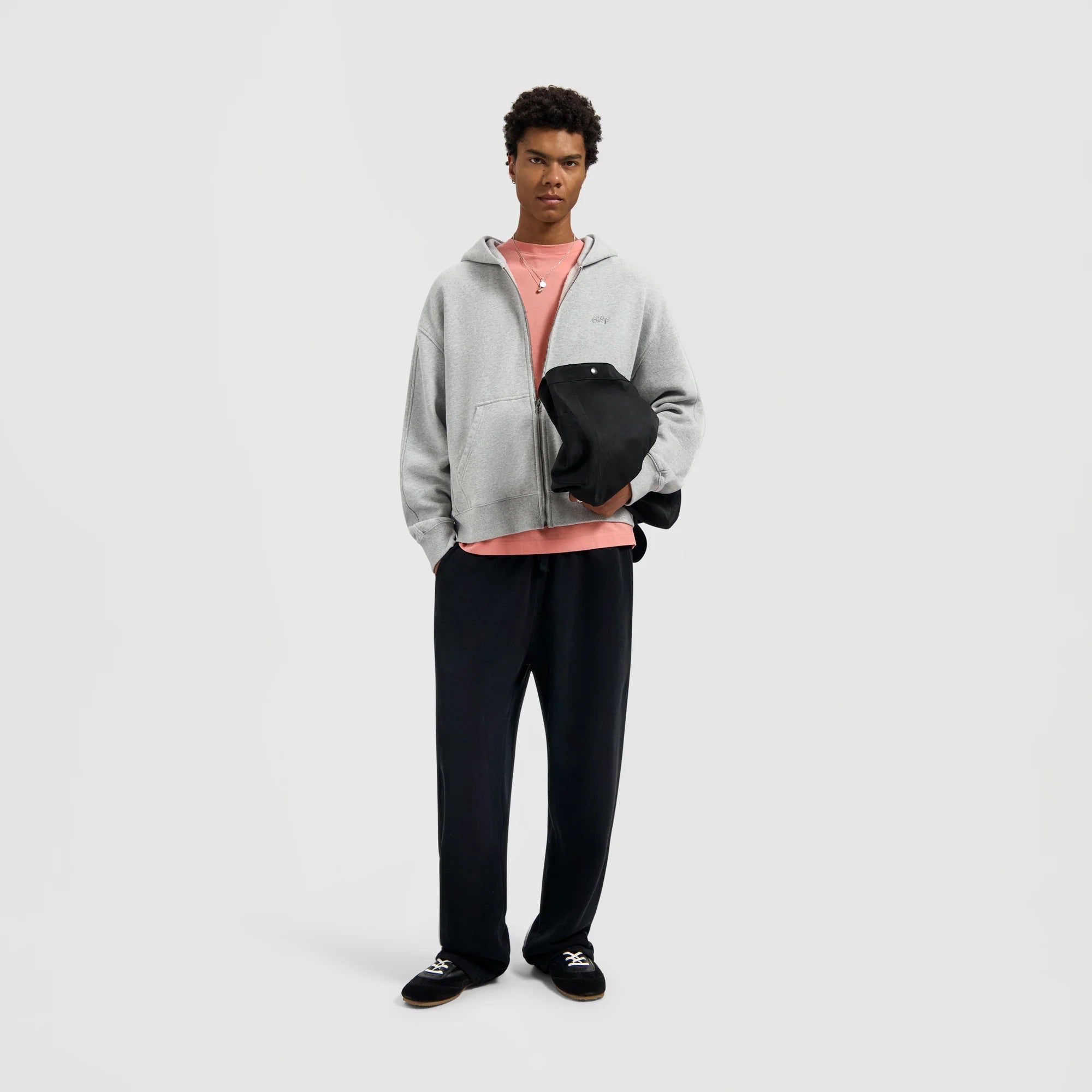 SIGNATURE ZIP HOODIE
