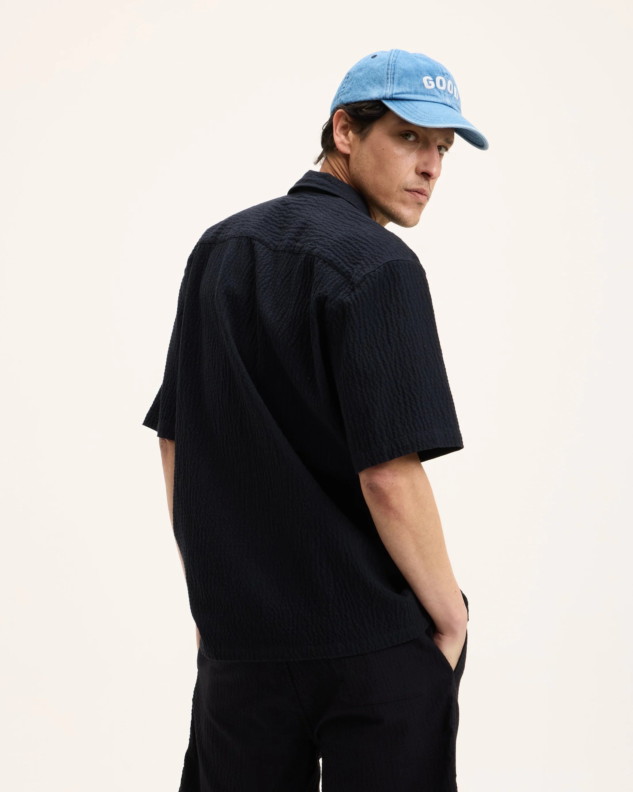 GOOD PEOPLE Slin Short Sleeved Shirt Navy