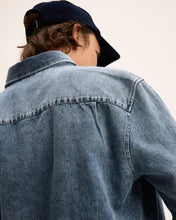 Afbeelding in Gallery-weergave laden, GOOD PEOPLE SONOS DENIM SHIRT Denim Blue