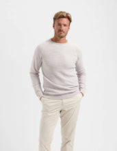 Afbeelding in Gallery-weergave laden, SAINT STEVE STEVEN White
