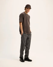 Afbeelding in Gallery-weergave laden, GOOD PEOPLE TED RELAXED FIT TEE Brown