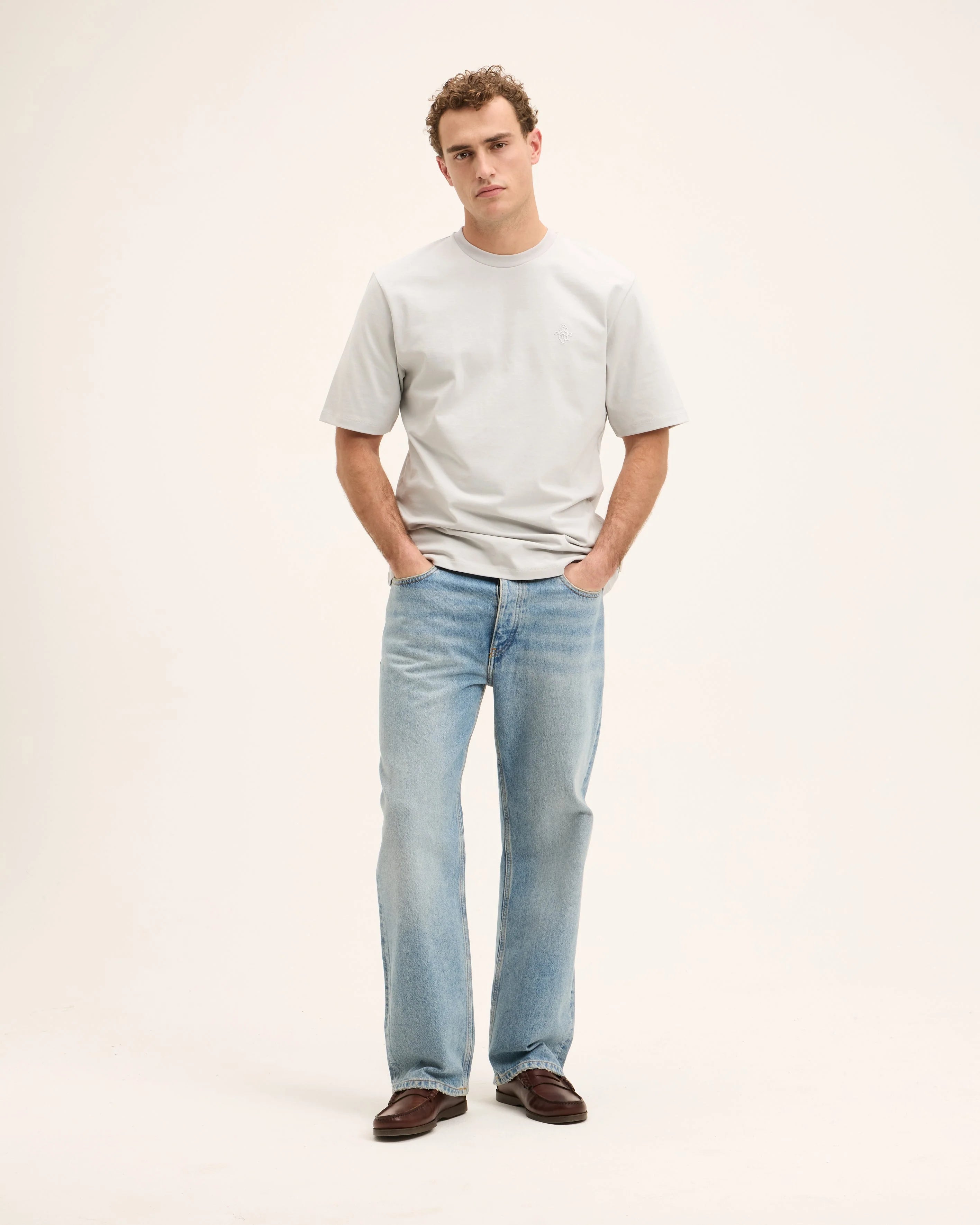 GOOD PEOPLE Tommy Signature Tee Light Grey