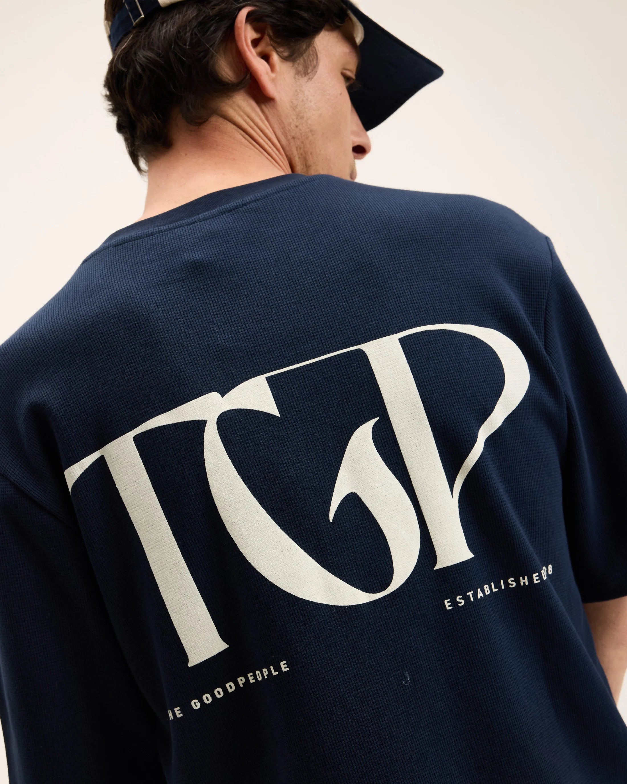 GOOD PEOPLE Ton Pique Artwork Tee Navy