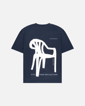 Afbeelding in Gallery-weergave laden, GOOD PEOPLE TAKI ARTWORK TEE Navy