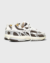 Afbeelding in Gallery-weergave laden, MERCER The Re-Run White Silver Brown