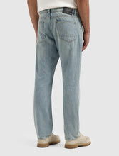 Afbeelding in Gallery-weergave laden, PURE PATH The Ryan Slim Fit Jeans The Ryan Slim Fit Jeans W1566