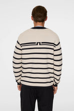 Afbeelding in Gallery-weergave laden, J.LINDEBERG Sawyer Stripe Crew Neck Moonbeam