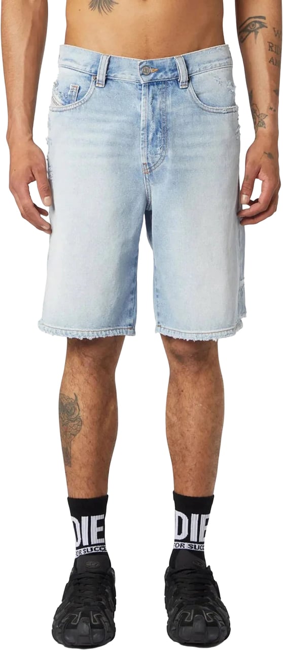 DIESEL REGULAR SHORT 007DM