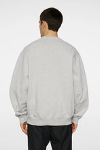 Afbeelding in Gallery-weergave laden, J.LINDEBERG CALLAN CREW NECK | LIGHT GREY MELANGE