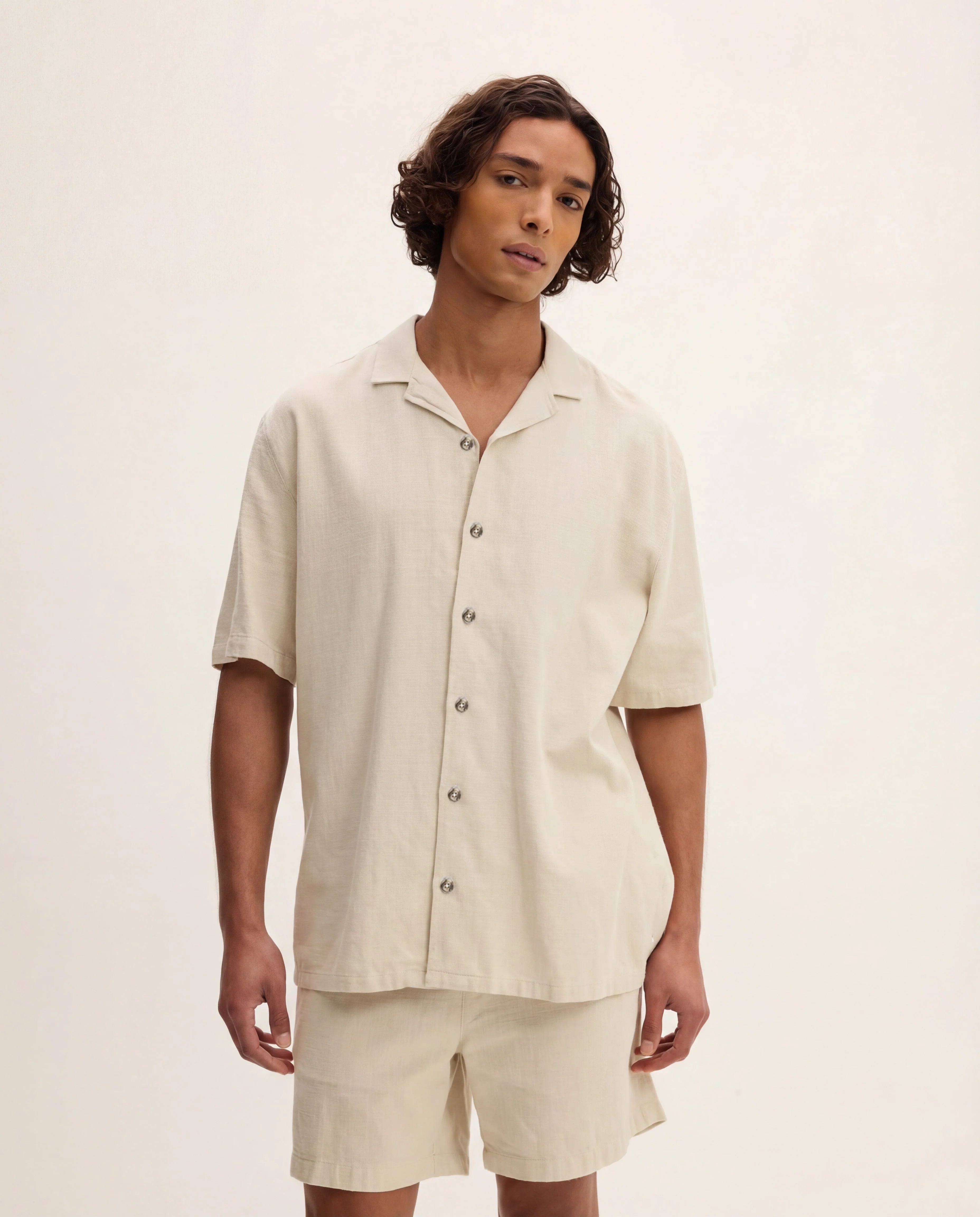 GOOD PEOPLE Slin Short Sleeved Shirt Sand