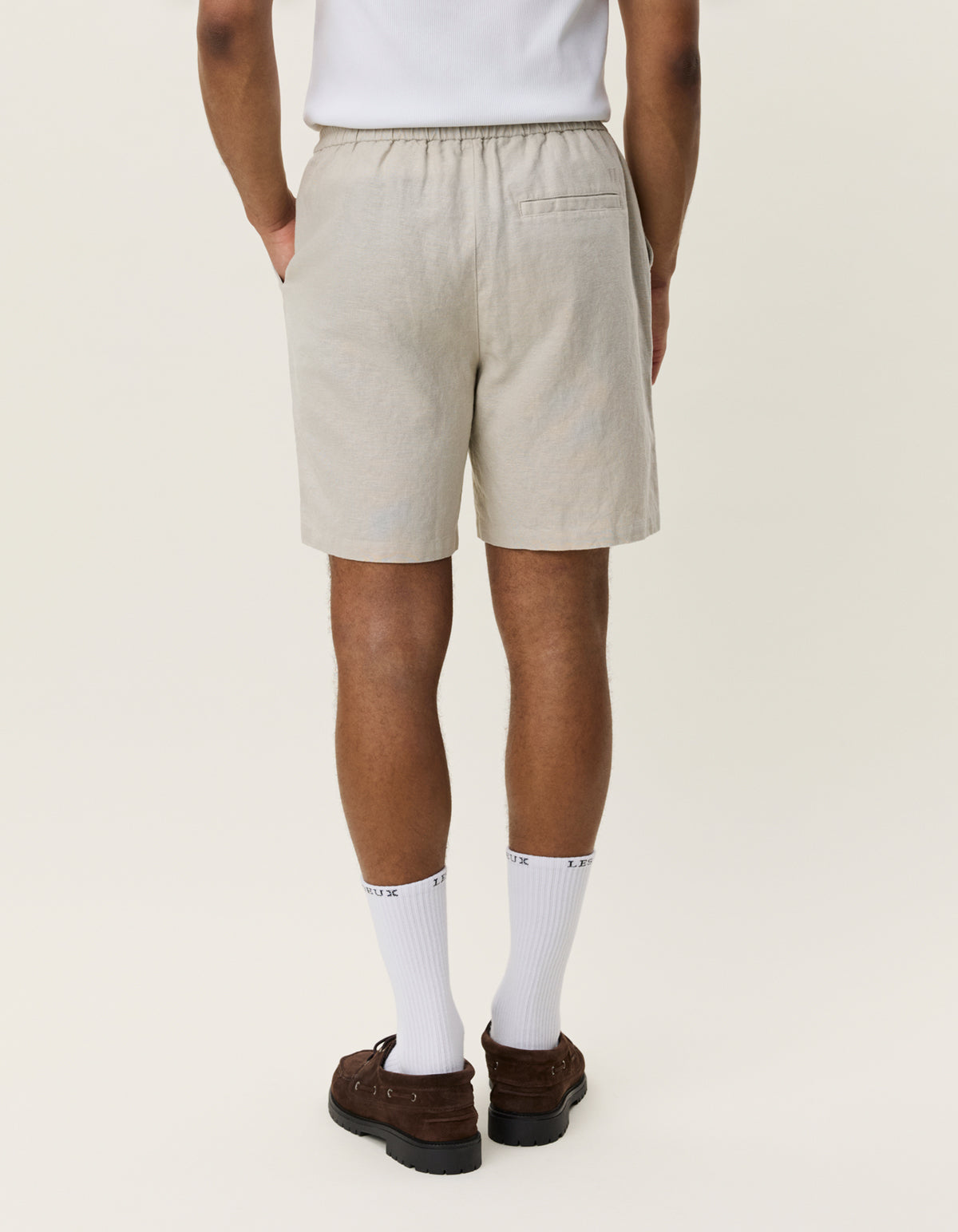 LES DEUX DRAWSTRING LINEN SHORTS Light Sand